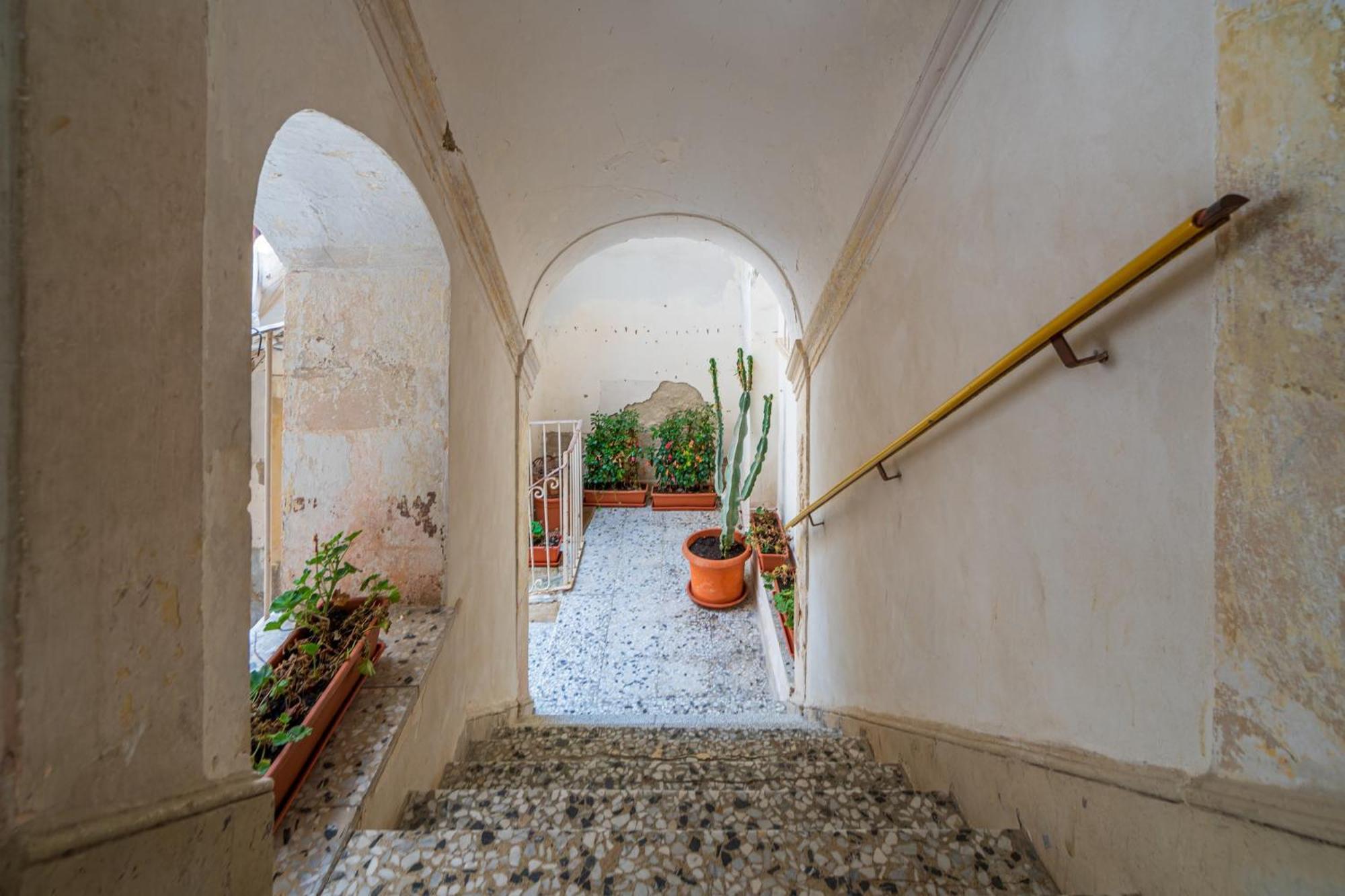 Hotiday Room Collection - Ortigia Opera Syracuse Bagian luar foto